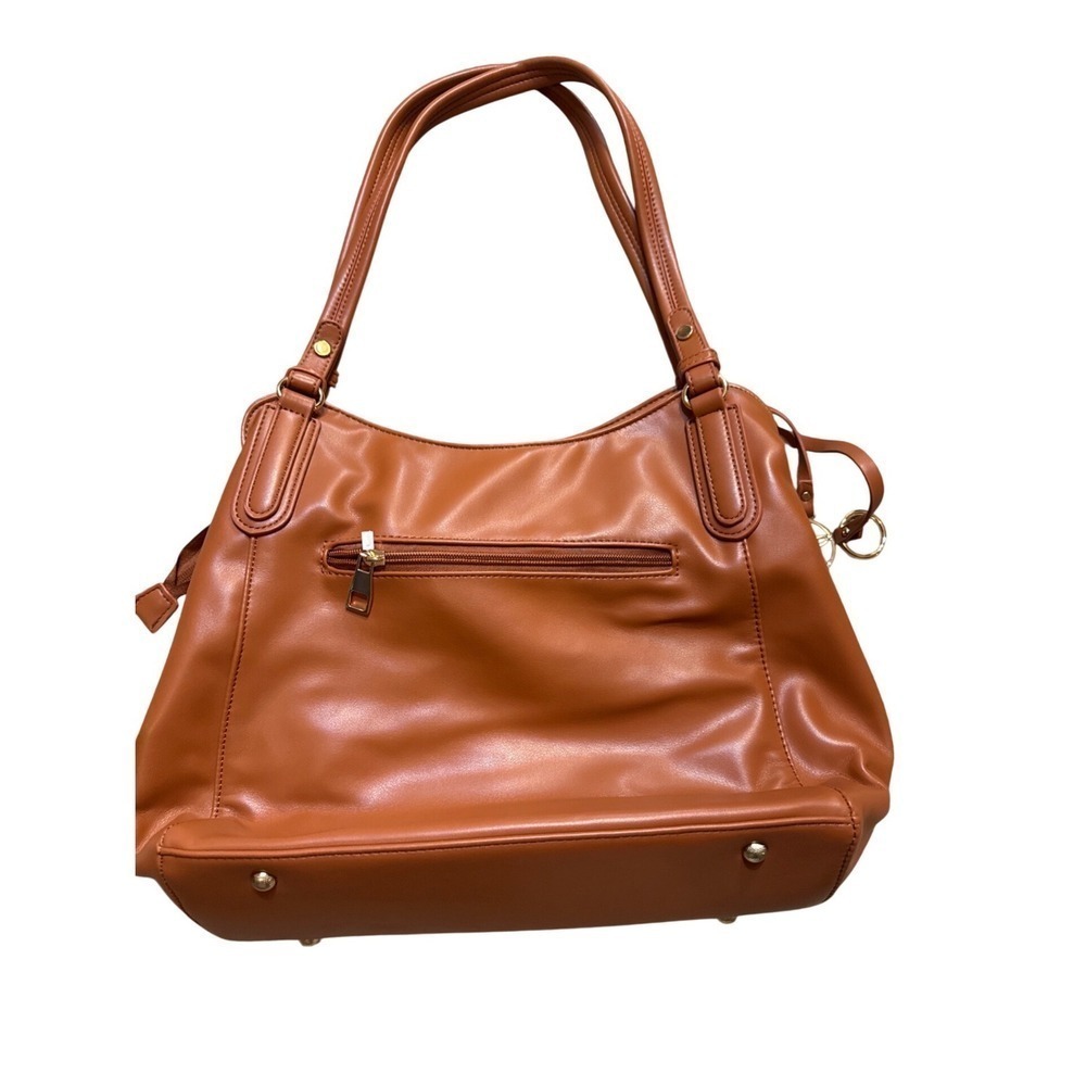 Classic caramel brown faux leather shoulder bag - Picture 2 of 8